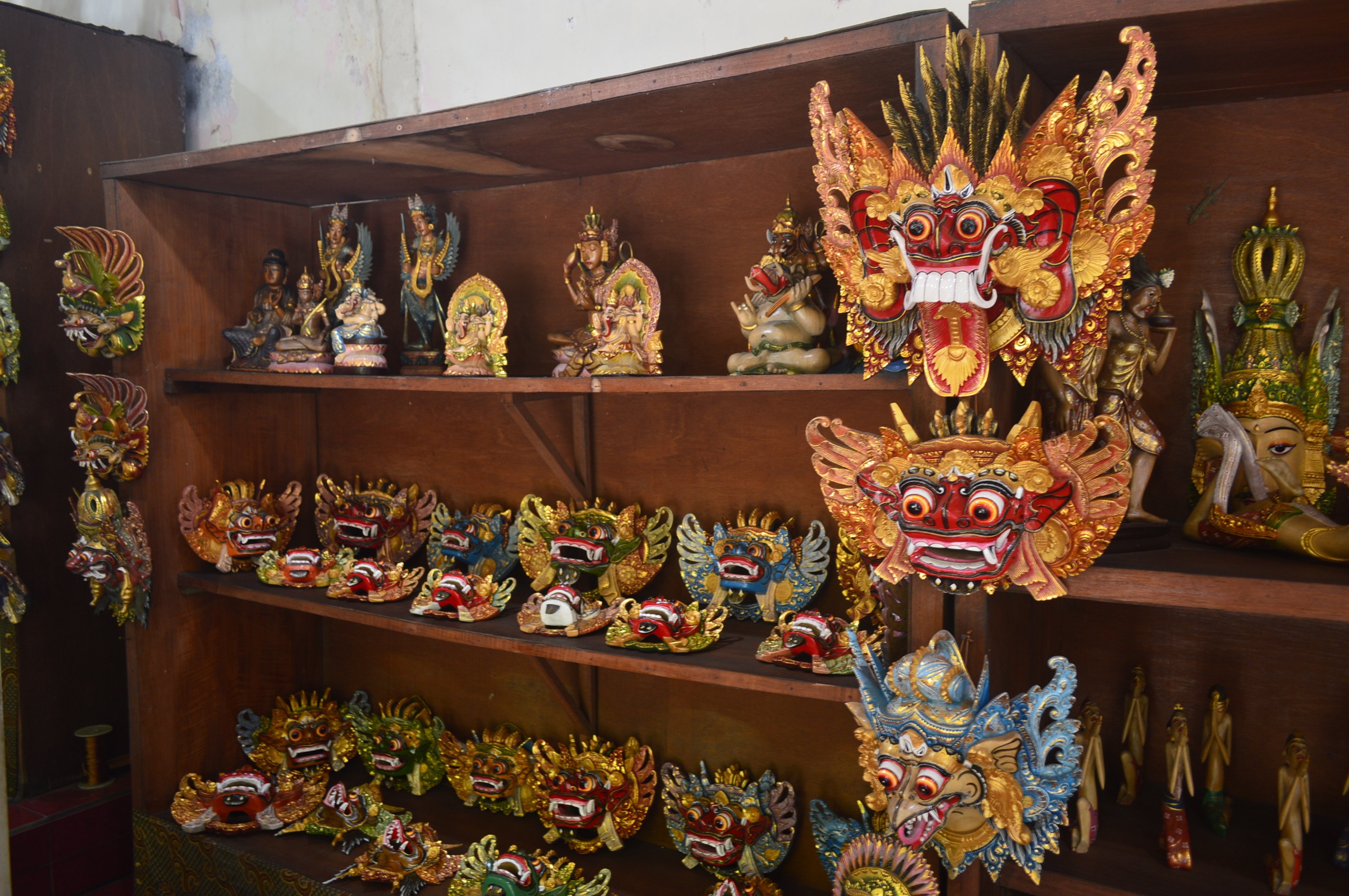 Koleksi Antik Premium